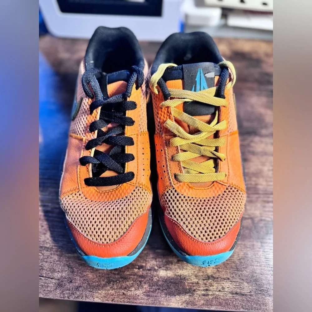 Nike Ja GS Orange/Blue Size 5.5Y